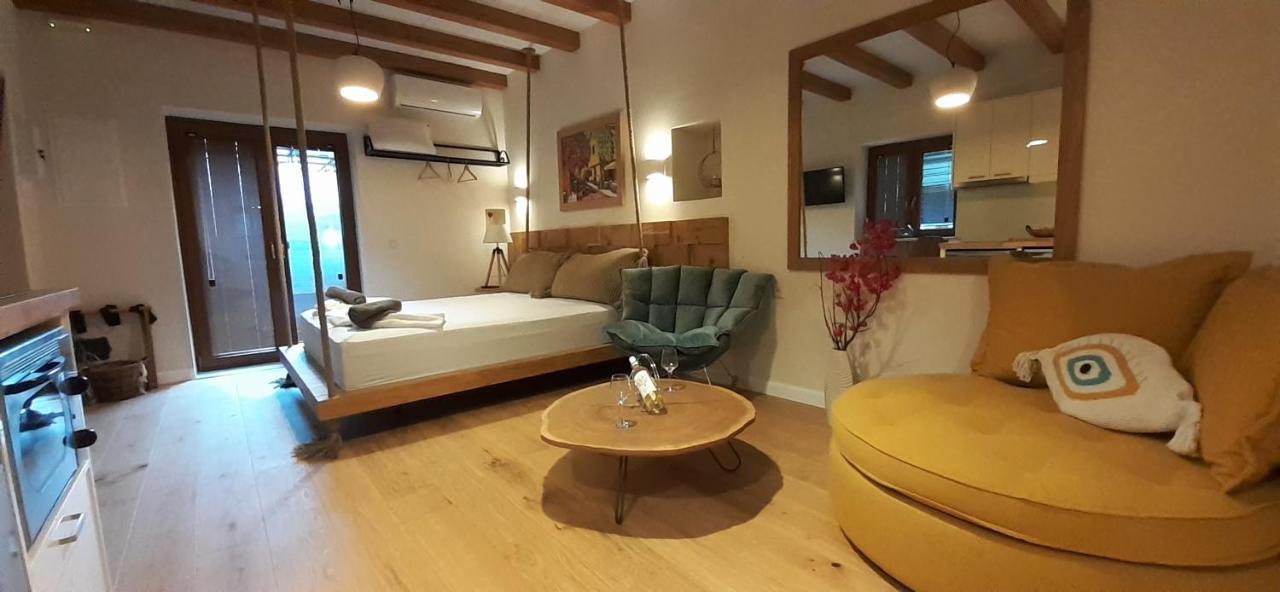 Andros 4 All Seasons Villas & Suites Ormos  Exterior foto