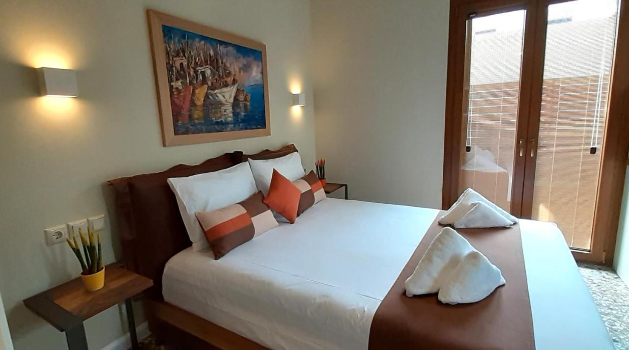 Andros 4 All Seasons Villas & Suites Ormos  Exterior foto