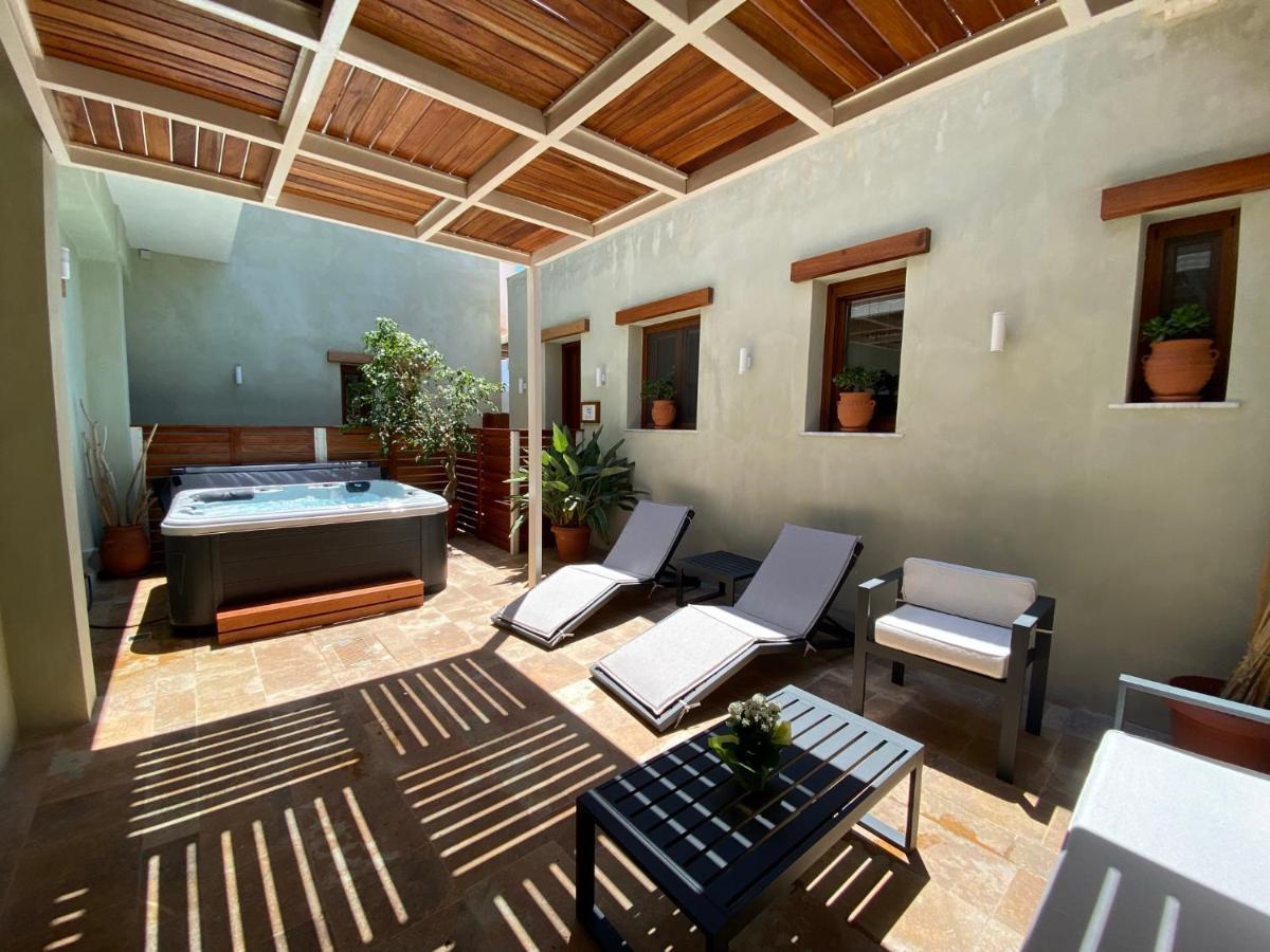 Andros 4 All Seasons Villas & Suites Ormos  Exterior foto